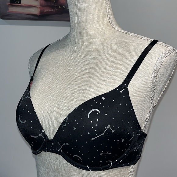 PINK Victoria’s Secret Smooth Lightly Lined T-Shirt Bra - Picture 4 of 16